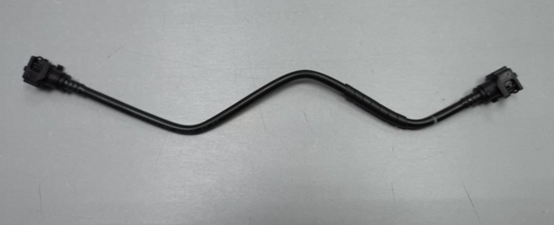 Трубка топливная на рампу Chery Tiggo T11 4G64 2.4л T111104160