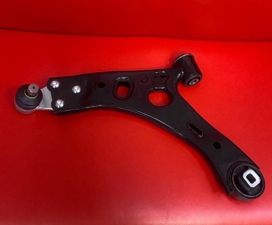 Рычаг передней подвески левый GEELY MONJARO KX11 4017031800