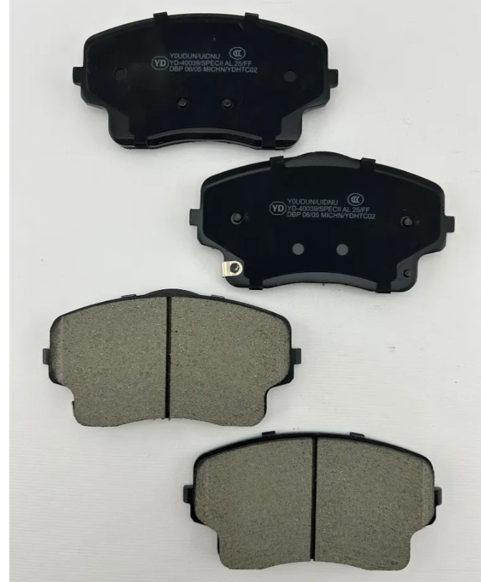 Колодки передние Geely Monjaro Джили Монжаро нового образца 6608107332 / 6608101664