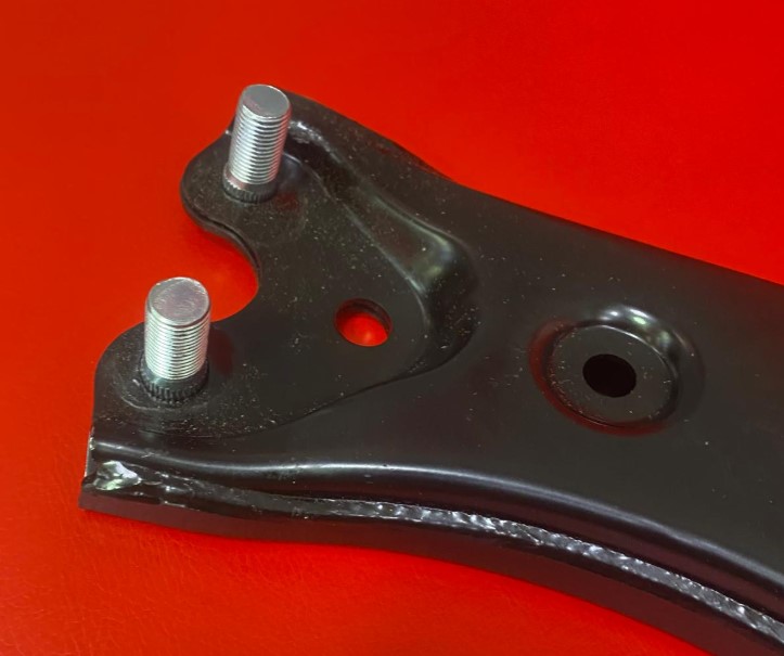 Рычаг передней подвески правый Chery Tiggo 7 Pro 202000911AA