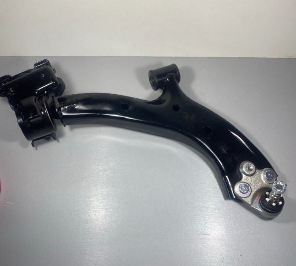 Рычаг передний правый HAVAL F7, F7x, H6 2904200XKZ16B