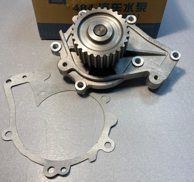 Насос водяной Chery Tiggo 1,6 1.8, 2.0 Vortex Tingo (АНАЛОГ) 484FC1307010BA