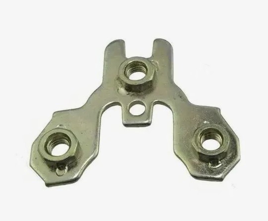 Крепление шаровой опоры Chery Amulet, Karry, Very A13, Bonus A13 A112909070