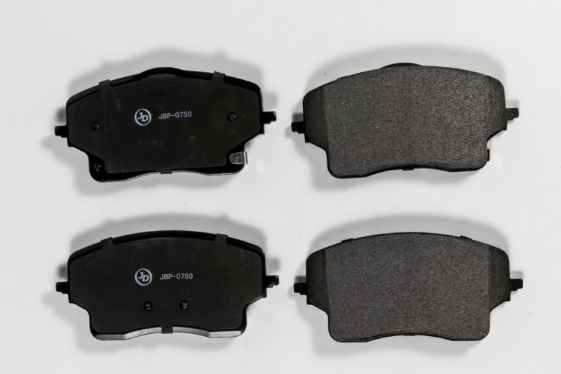 Колодки тормозные передние Geely Monjaro (238 л.с) 4WD JBP0750