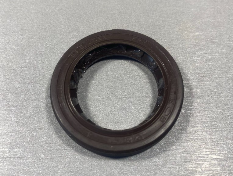 Сальник коленвала передний HAVAL Jolion, M6 (Ориг. качество) 1011200AEG01